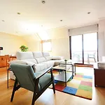 Galihost - Atico Con Terraza Y Vistas Al Mar En Vilagarcia *